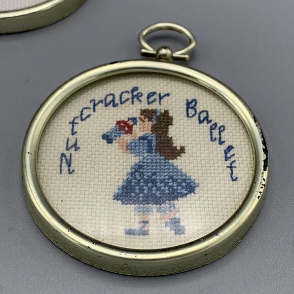 Vtg 3 Framed Cross Stitch Ornaments Nutcracker Ballet Mouse Christmas Friendship - Picture 9 of 10